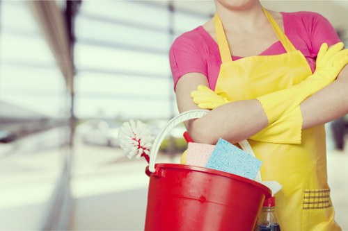 Professional exterior wash for a commercial building in Brent